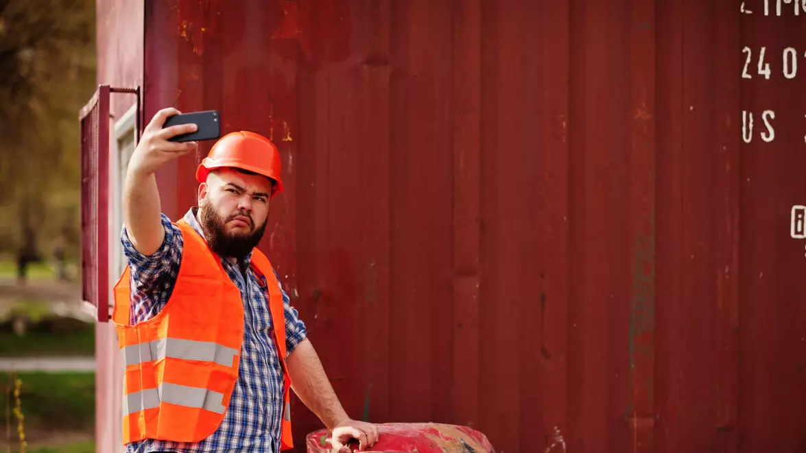 De ce pleacă românii din țară. Salariile cresc, dar milioane de oameni continuă să muncească în străinătate