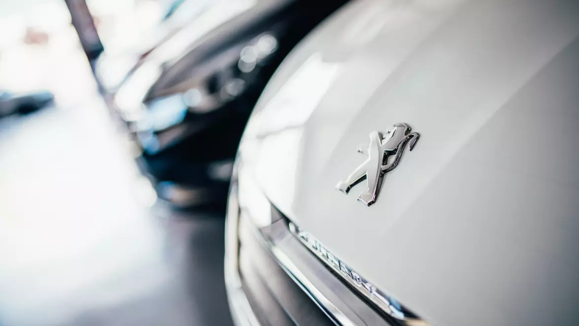 Povestea Peugeot: Cum s-a tranformat o afacere de familie cu fierăstraie și râșnițe într-un gigant al industriei auto mondiale