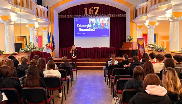 O nouă ediție a Caravanei de Educație Financiară ia startul. Programul susținut de ING Bank România va ajunge în 28 de orașe