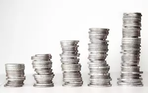 OCDE avertizează asupra unei perioade economice dificile. Deficitul, inflația și dobânzile vor afecta veniturile populației