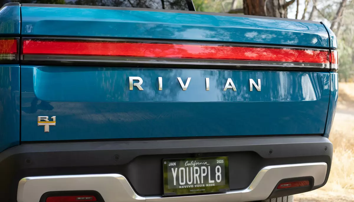 Producătorul auto Rivian își majorează vânzările odată cu lansarea noului SUV electric. Modelul R2 îmbunătățește perspectivele companiei