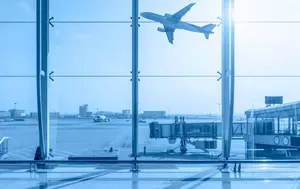 Compania Aeroporturi București împarte profitul. Sute de milioane de lei merg către acționari, iar statul încasează una dintre cele mai mari sume din ultimii ani