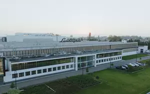 Cum a devenit Lamborghini un nume legendar în lumea mașinilor de lux. Povestea gigantului care în anii ’50 producea tractoare