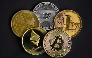 UE înăsprește supravegherea pieței cripto. Sute de companii riscă să piardă accesul la clienții europeni