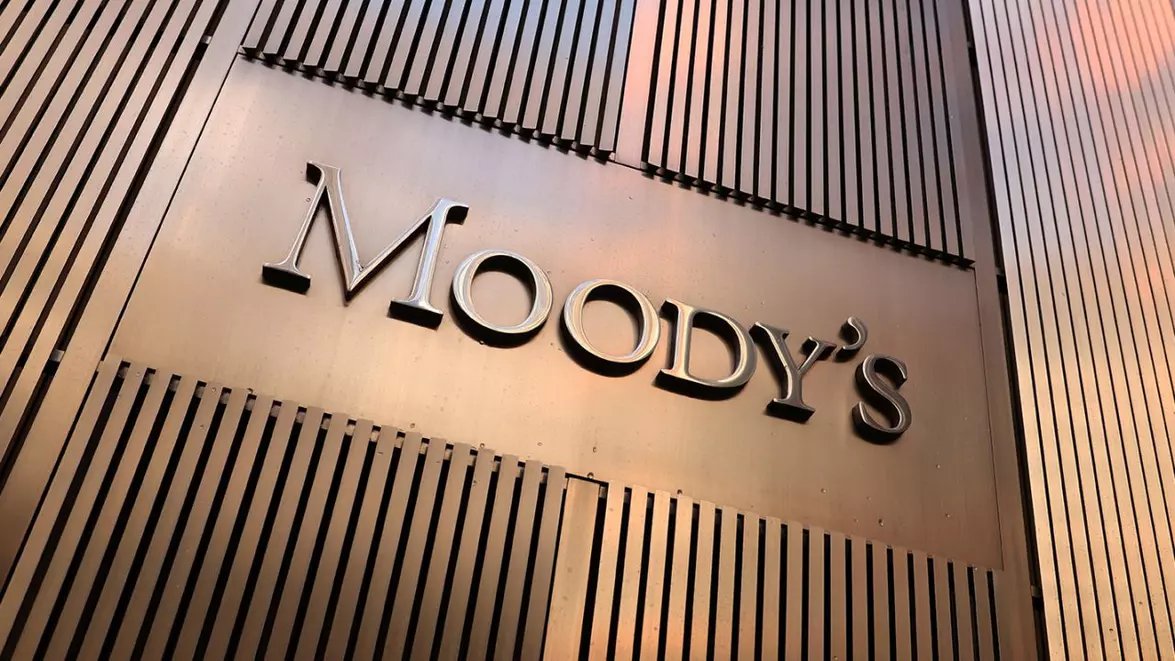 România evită din nou retrogradarea la junk. Moody’s păstrează ratingul Baa3 și perspectiva negativă