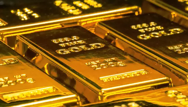 Cotația aurului a atins cel mai redus nivel din ultimele trei luni. Metalul prețios se îndreaptă spre o depreciere săptămânală de peste 3,5% 