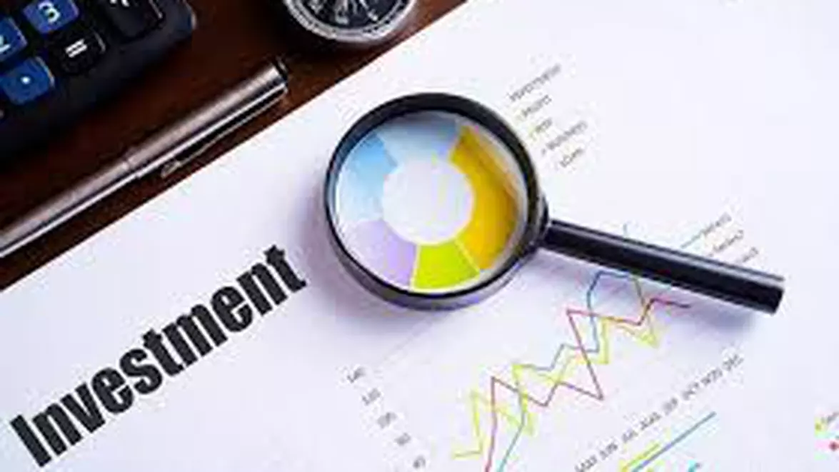 Investitorii români își pierd încrederea în economie. Veniturile și nivelul de trai provoacă tot mai multe temeri