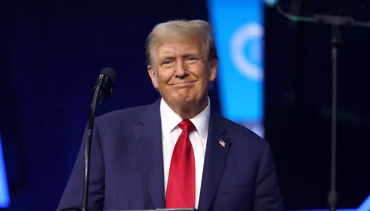 Președintele Donald Trump anunță tarife de 100% pentru anumite medicamente brevetate. Anumiți parteneri comerciali sunt scutiți
