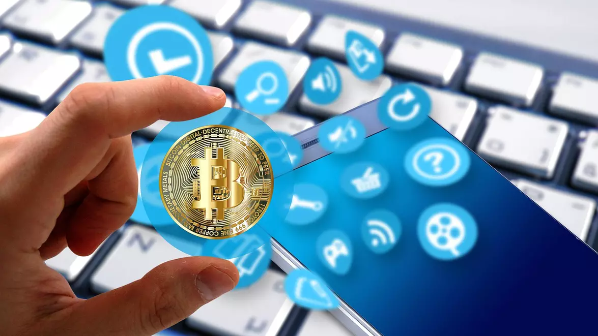 Prețul Bitcoin se menține la 62.747 de dolari. Piața așteaptă noi indicii privind economia americană și direcția Fed