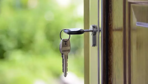Tot mai puțini români apelează la creditul ipotecar. Ce arată datele BNR