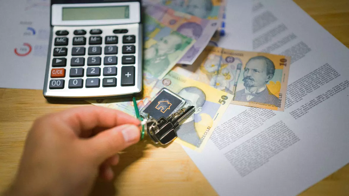Rata la două camere înghite 55% din salariul mediu. „Accesibilitatea stabilă” lasă jumătate de leafă la bancă