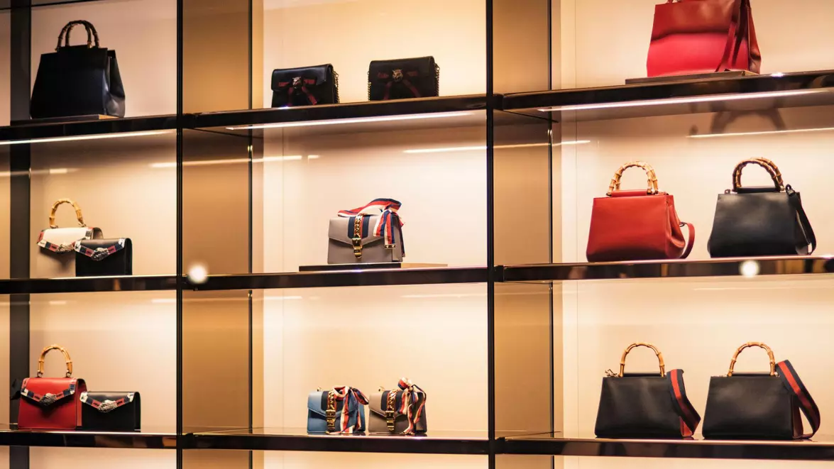 Acțiunile marilor branduri urcă după un posibil acord SUA-Iran. LVMH câștigă 5% pe bursă 