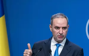 Ministerul Finanțelor s-a răzgândit. Vrea să renunțe la facturile emise de persoane fizice