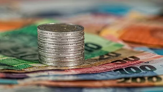 57% dintre firme văd o stagnare a economiei în 2026. Marile companii își amână planurile de investițiile