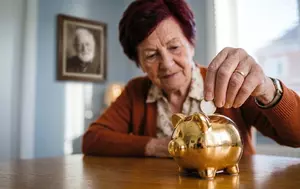 CIIP versus Pilonul III. Sunt conturile individuale de investiții o amenințare pentru fondurile de pensii private facultative?
