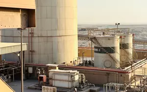 Saudi Aramco și-a majorat profitul cu 33% în trimestrul al doilea. Războiul dintre SUA și Iran pune presiune pe oferta de petrol