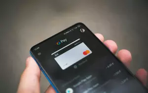 Serviciul Google Pay s-a blocat pe unele telefoane chinezești. Serviciul poate fi restabilit din setări