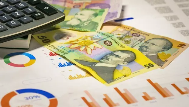 România taie peste 28 de miliarde de lei din deficit. Dobânzile au trecut deja însă de 40 de miliarde