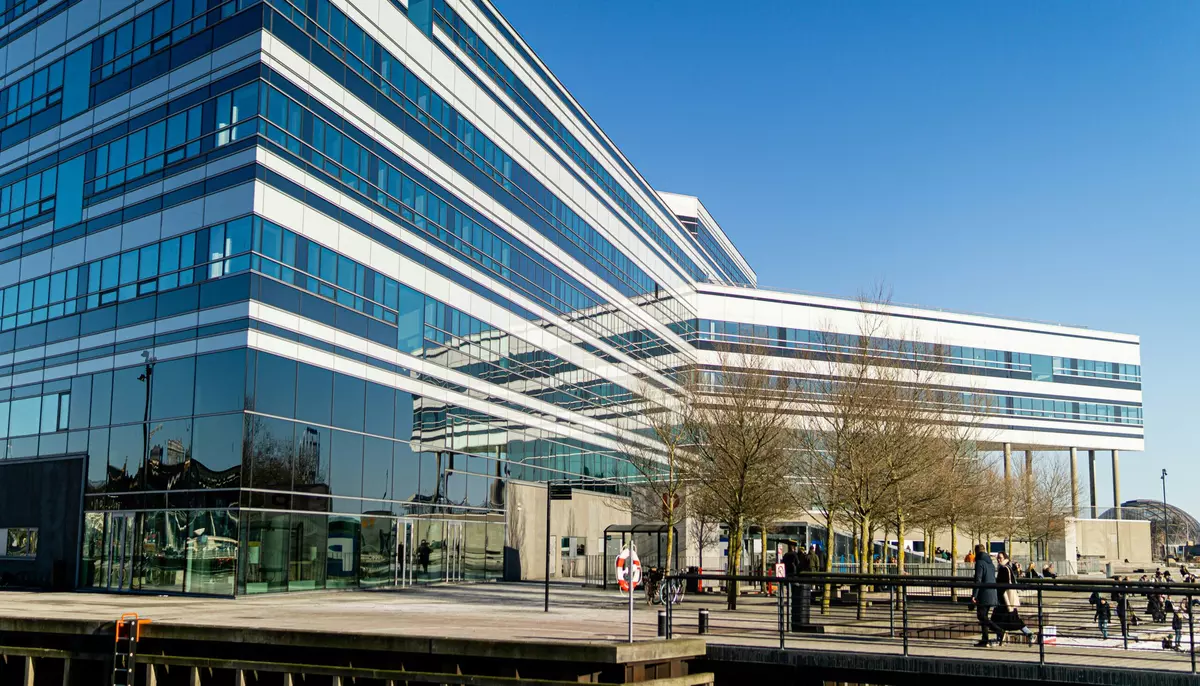Marile fonduri imobiliare scot la vânzare clădiri de birouri importante din Europa. Investitorii nu mai așteaptă scăderea dobânzilor 