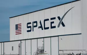 SpaceX va publica primul raport financiar de la debutul bursier. Acțiunile companiei au scăzut cu peste 50% față de maximul atins după listare