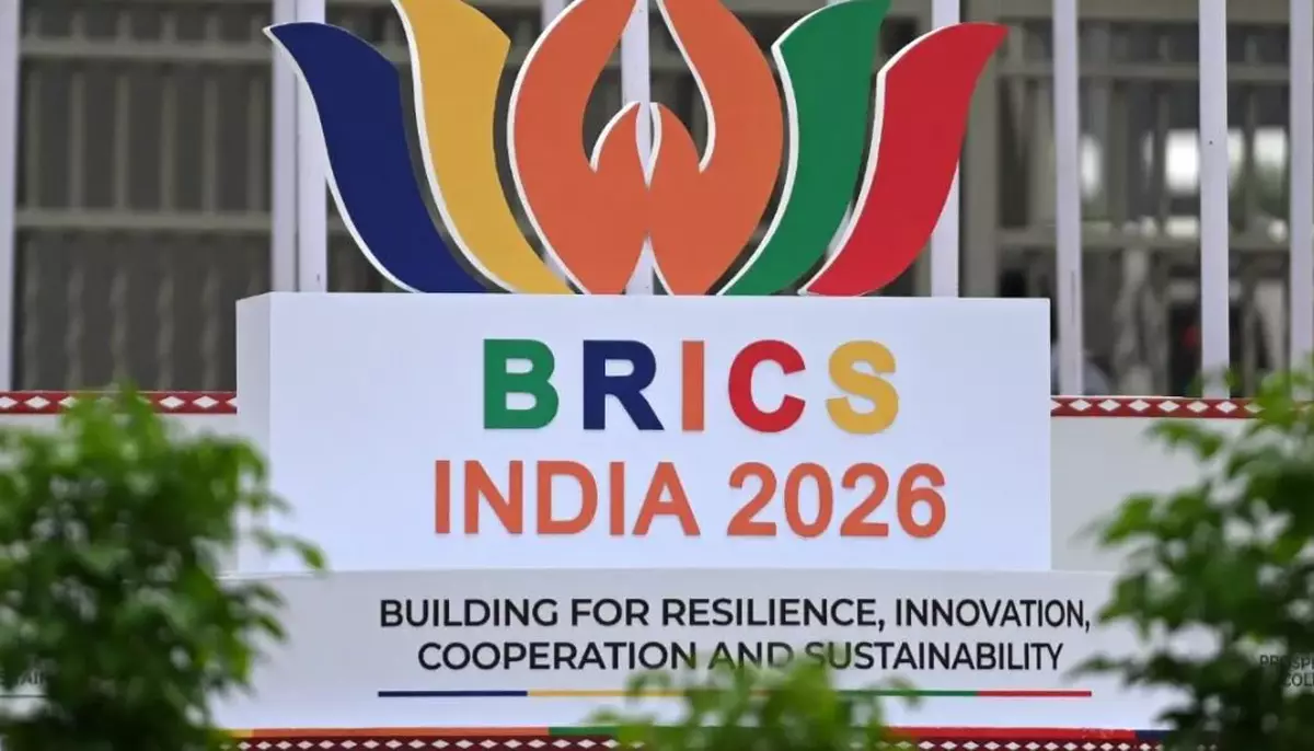 BRICS caută 4 căi de a ocoli dolarul american. Lansarea unei monede comune se amână