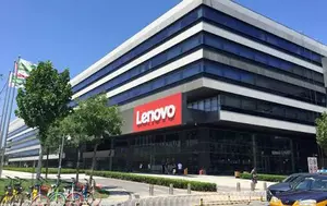 Lenovo raportează cel mai bun trimestru din istoria companiei. Veniturile au atins nivelul record de 26,9 miliarde de dolari