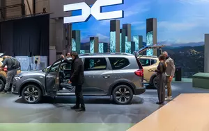 Dacia lansează în 2026 un nou model de mașină. Caroseria este o combinație între break și SUV
