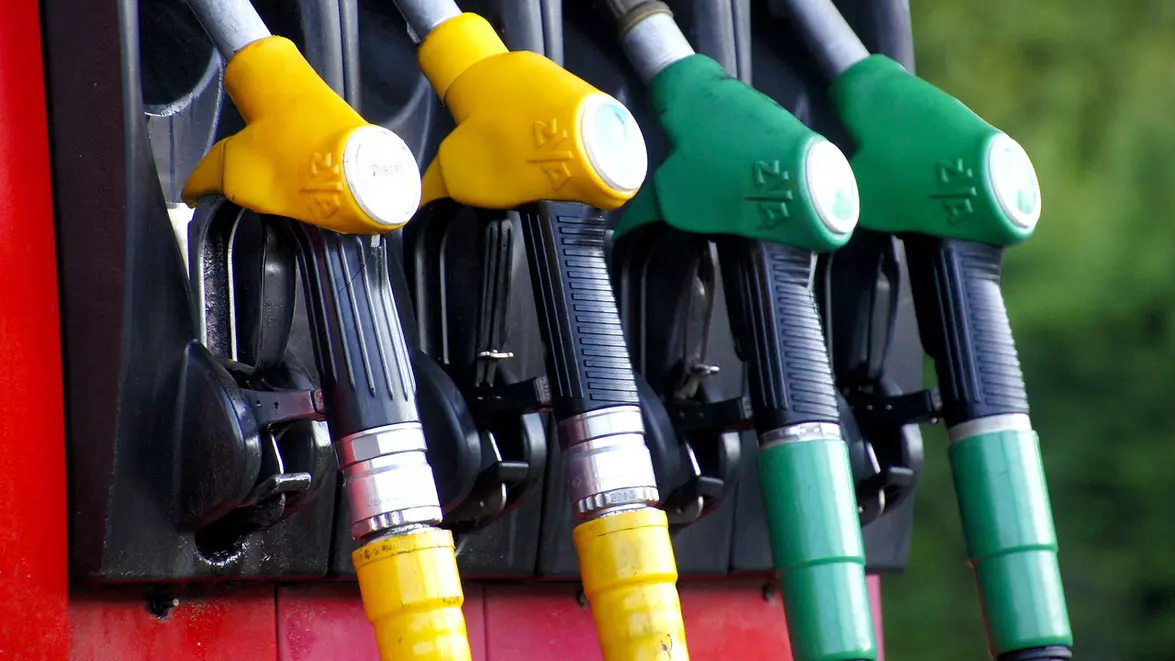 Transportatorii cer intervenția Parlamentului pe piața carburanților. FORT reclamă lipsa unui plafon real pentru adaosuri