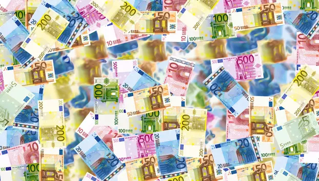 România a acordat ajutoare de stat de peste 2,5 miliarde de euro. Banii au mers spre industrie, construcții și sectorul auto. 