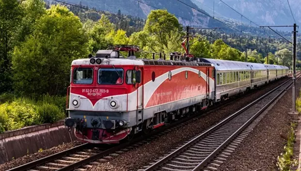 CFR SA a semnat contracte de 957 milioane de lei pentru modernizare. Proiectele vizează regionalele Cluj şi Timişoara