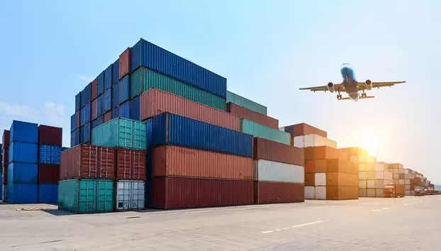 Transportul aerian de mărfuri crește cu 13,4% în România. Segmentul rămâne mic, dar începe să conteze economic