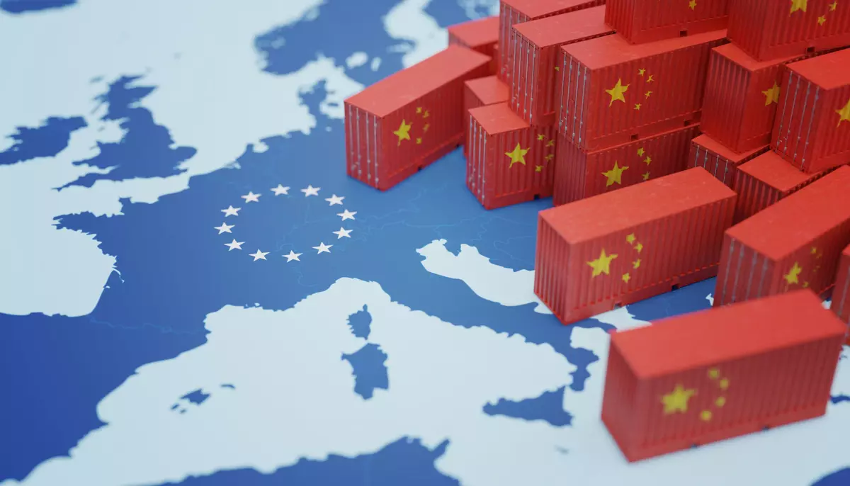 UE și RP Chineză reiau negocierile comerciale de nivel înalt. Deficitul de 360 miliarde euro apasă tot mai greu pe Bruxelles