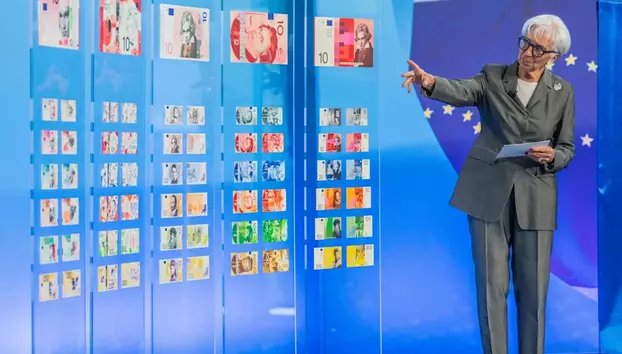 BCE prezintă 10 variante pentru noile bancnote euro: artiști sau păsări. Aici găsești linkul unde poți vota
