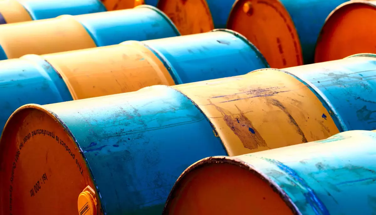 Petrolul revine aproape de nivelurile de dinaintea războiului. Ormuz se redeschide, dar OPEC intră în tensiune