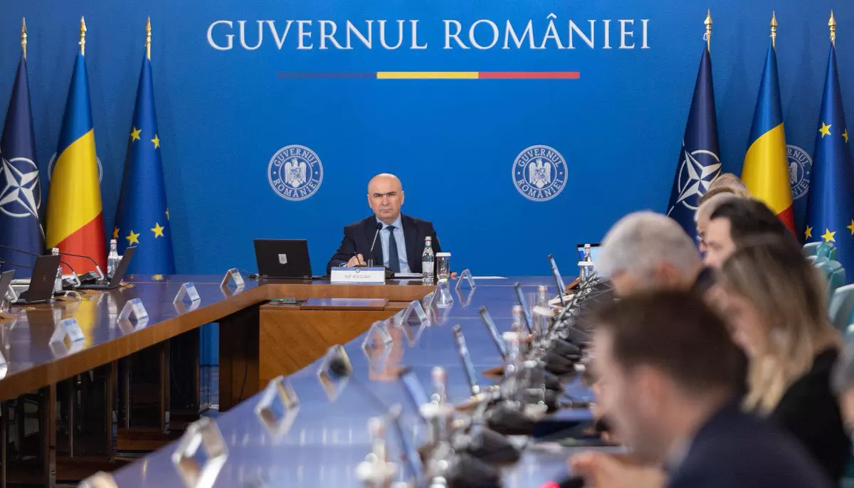 Salariile bugetarilor au ajuns la un total de 166 miliarde lei. Premierul Bolojan spune că statul nu mai poate promite creșteri ca în 2024