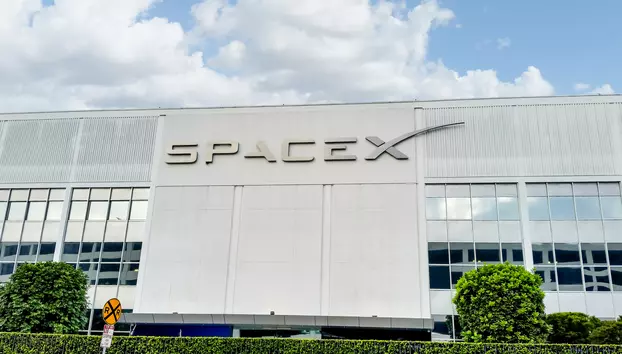 Universitatea care a pariat pe SpaceX acum 15 ani a dat lovitura. Fondul de investiții al UNC a obținut un randament de peste 30%