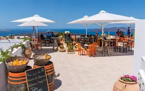 Turiștii iau cu asalt Grecia. Încasările din primul trimestru au ajuns la 2,8 miliarde de euro