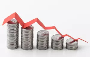 Italia solicită suspendarea regulilor bugetare europene. Menținerea deficitului sub pragul de 3% devine incertă