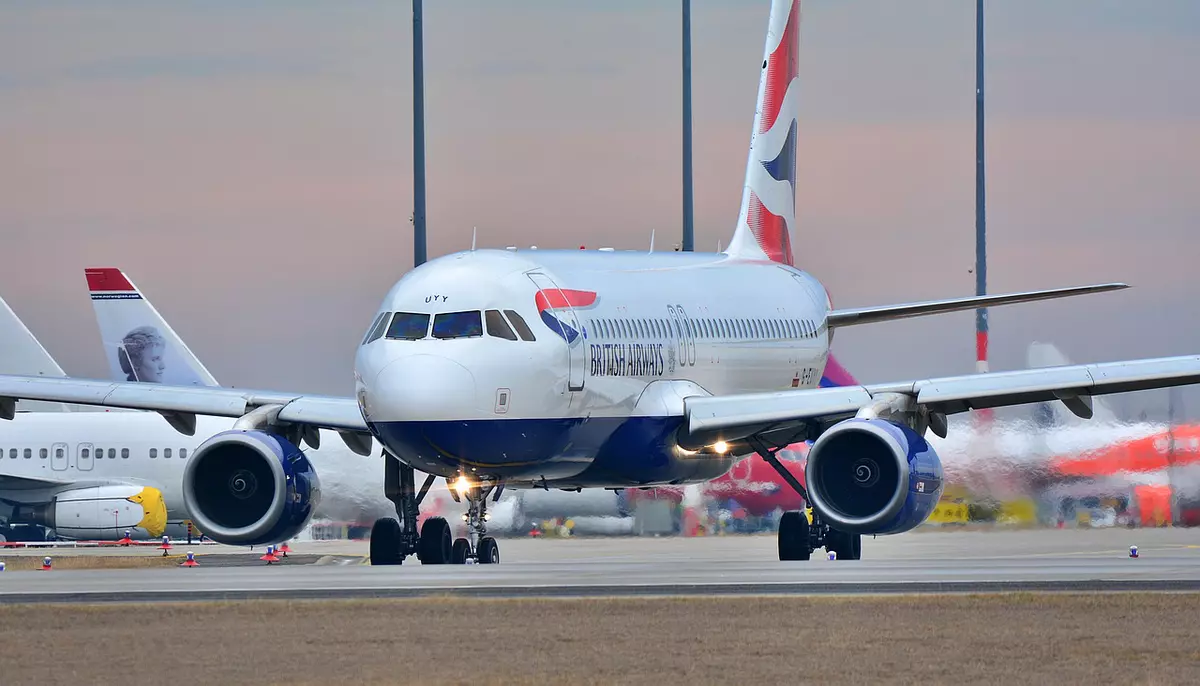 Transportul aerian de mărfuri a crescut cu 13,4% în primul trimestru. Aeroportul din Cluj este lider pe rutele interne