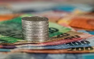 57% dintre firme văd o stagnare a economiei în 2026. Marile companii își amână planurile de investițiile
