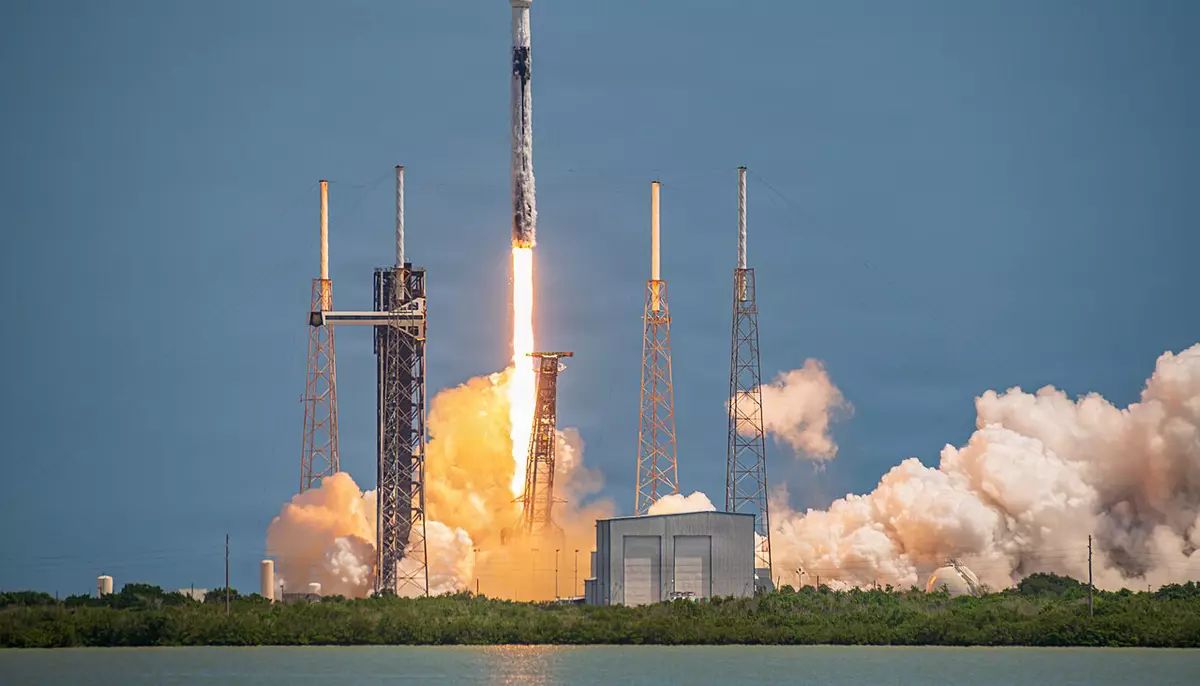 Ai cumpărat VOO și crezi că ai toată piața? ETF-ul Vanguard care adaugă SpaceX, TSMC, Samsung și ASML