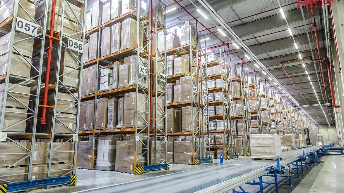 Situație complicată pentru cel mai mare exportator de mobilă din țară. Aramis scade salariile cu până la 30%