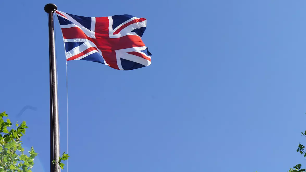 Economia britanică resimte primele efecte ale conflictului din Iran, testând capacitatea de reacție a decidenților politici