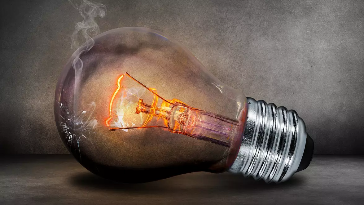 Norocul chior al impozitelor din energie: veniturile bugetare din taxele de mediu cresc cu peste 20%. Dar, energia mai scumpă erodează competitivitatea industriei