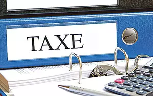România poate evita taxe noi în 2027. Testul este dacă statul poate reduce deficitul fără să sufoce economia