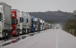 Când consumul intern scade, vânzările externe cresc de nevoie. Companiile românești au crescut exporturile, în căutarea profitului pe care nu-l mai fac în țară