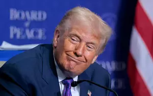 Analiză: Trump manipulează piețele? După 5 luni de promisiuni repetate despre Iran, investitorii încă reacționează la declarațiile sale