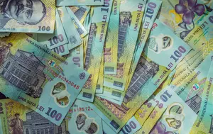Deficitul de cont curent a depășit 14 miliarde de euro. Investițiile străine directe au scăzut cu 82%