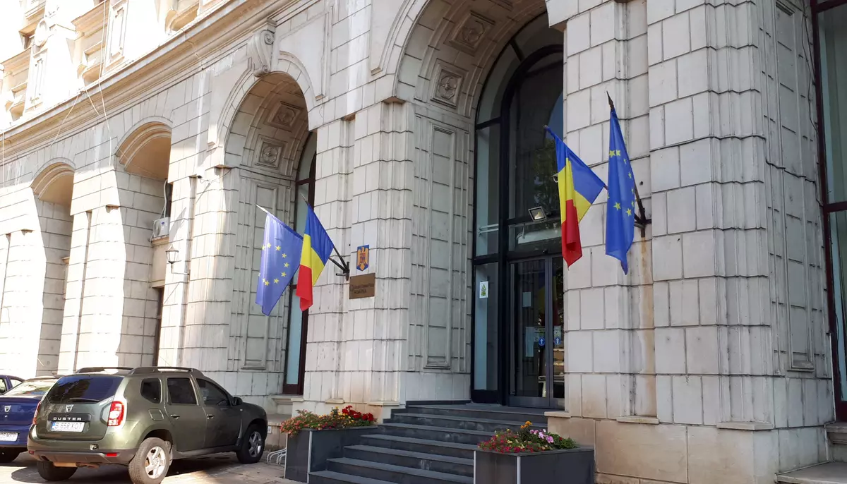România în 2026: Deficitul bugetar s-a înjumătățit în primele două luni