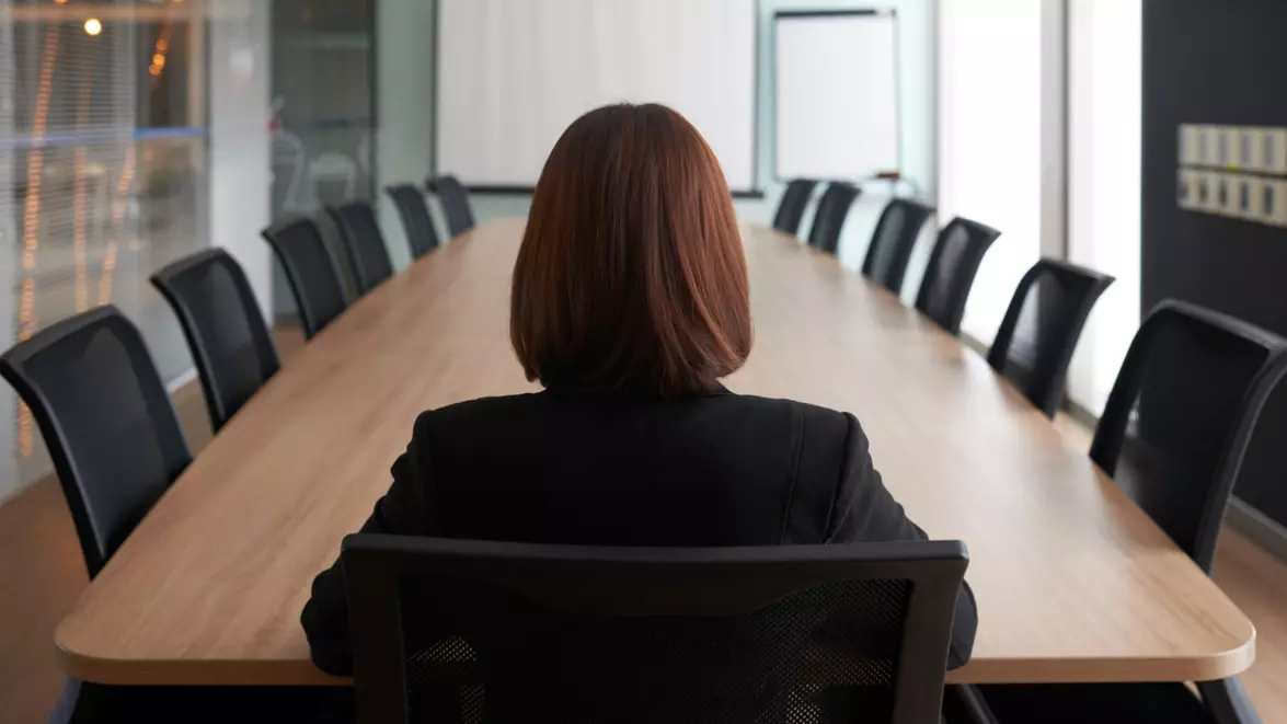 Schimbare majoră în conducerea companiilor listate la BVB. Echilibrul de gen „înclină balanța” în numirile consiliilor de administrație